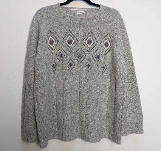 Grey Jumper with Floral Embroidery - XL