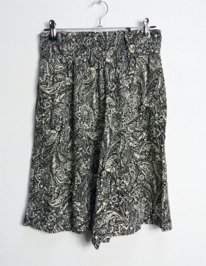 Monochrome Floral Shorts - S