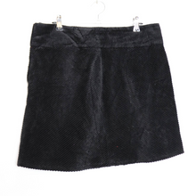 Load image into Gallery viewer, Black Corduroy Mini-Skirt - L
