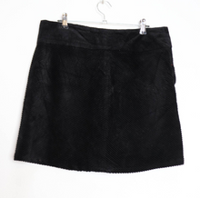 Load image into Gallery viewer, Black Corduroy Mini-Skirt - L
