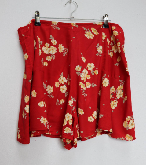 Red Floral Shorts - XL