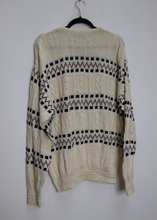 Load image into Gallery viewer, White Patterned Jumper - L
