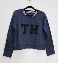 Load image into Gallery viewer, Tommy Hilfiger Cropped Sweatshirt - M
