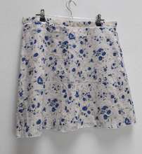 Load image into Gallery viewer, Blue + White Floral Mini-Skirt - L
